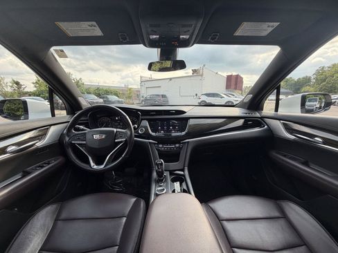Used 2021 Cadillac XT6 Premium Luxury AWD/4WD image 24