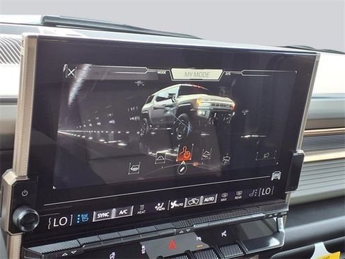 New 2025 GMC Hummer EV 3X image 19