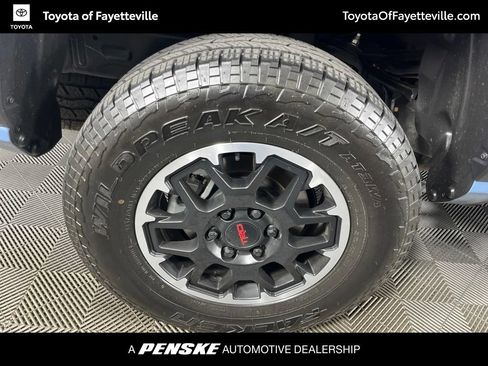 Used 2026 Toyota Tacoma TRD Off-Road w/ TRD Off Road Upgrade Package AWD/4WD image 17