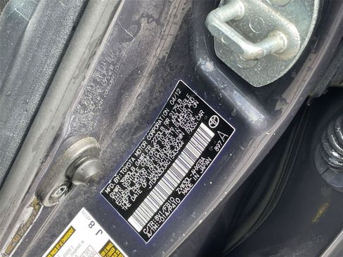Used 2012 Toyota Prius Three FWD image 30