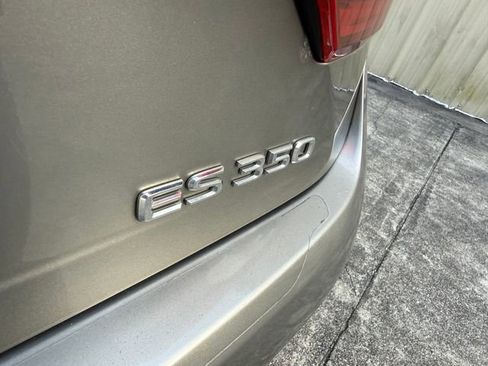 Used 2017 Lexus ES 350 w/ Premium Package image 36