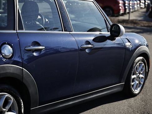 Used 2017 MINI Cooper S image 7