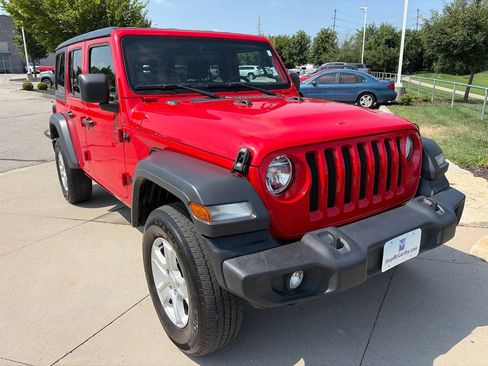 Used 2023 Jeep Wrangler Unlimited Sport AWD/4WD image 2