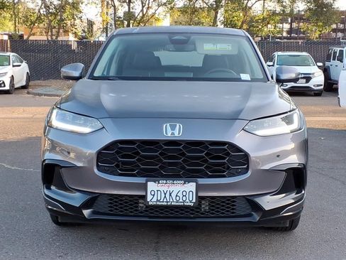 Used 2023 Honda HR-V EX-L image 2