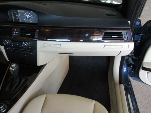 Used 2011 BMW 328i 328i Convertible - SULEV image 38