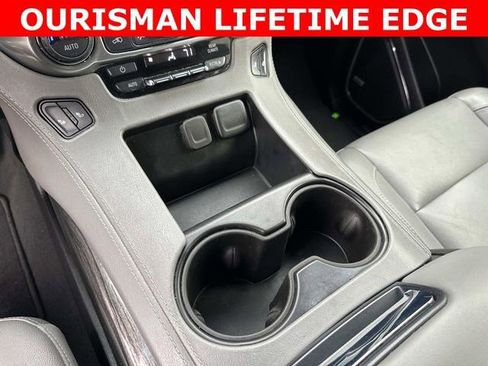 Used 2019 Chevrolet Suburban LT image 26