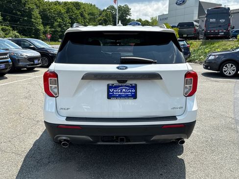 Certified 2023 Ford Explorer XLT w/ Equipment Group 202A AWD/4WD image 5