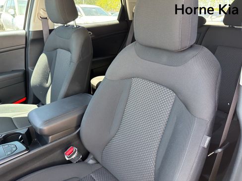 New 2026 Kia Sportage LX FWD image 10