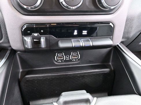 Used 2020 RAM 1500 Big Horn image 24