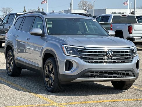 New 2026 Volkswagen Atlas SE image 7