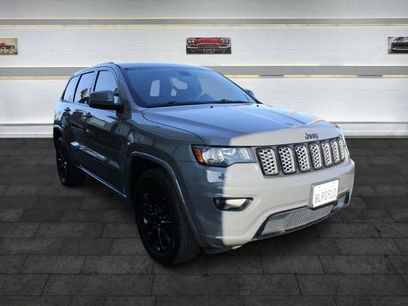 Used 2019 Jeep Grand Cherokee Altitude