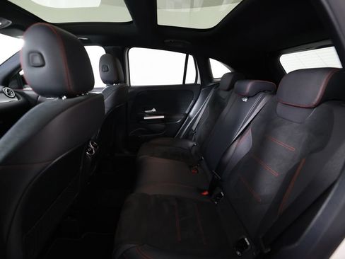 Used 2023 Mercedes-Benz GLA 250 4MATIC image 13