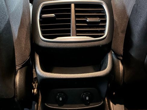 Used 2019 Hyundai Santa Fe SEL image 20