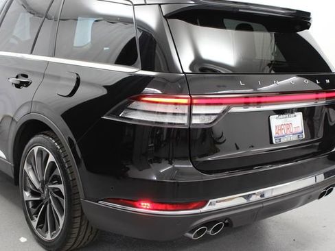Used 2021 Lincoln Aviator Reserve w/ Equipment Group 201A AWD/4WD image 7