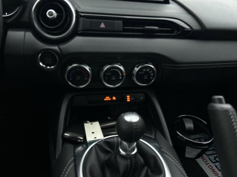 Used 2024 MAZDA MX-5 Miata Grand Touring w/ Appearance Package image 11