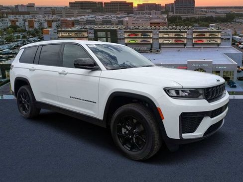 New 2026 Jeep Grand Cherokee L 2WD image 1