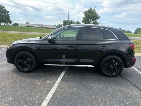 Used 2021 Audi Q5 e Premium Plus w/ Premium Plus Package AWD/4WD image 7