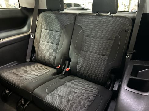 Used 2022 GMC Acadia SLE w/ Driver Convenience Package AWD/4WD image 11