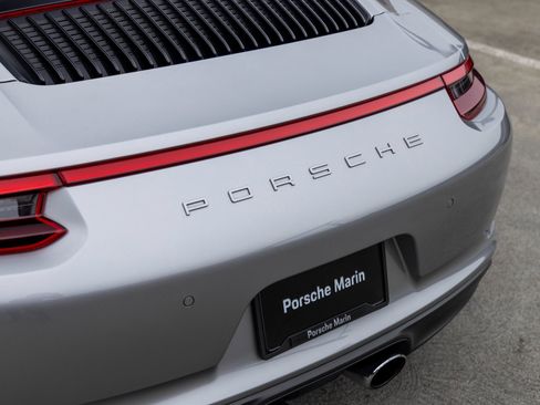 Certified 2017 Porsche 911 Carrera 4S image 19