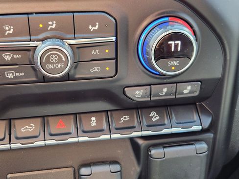 Used 2020 Chevrolet Silverado 2500 LTZ w/ LTZ Plus Package image 42