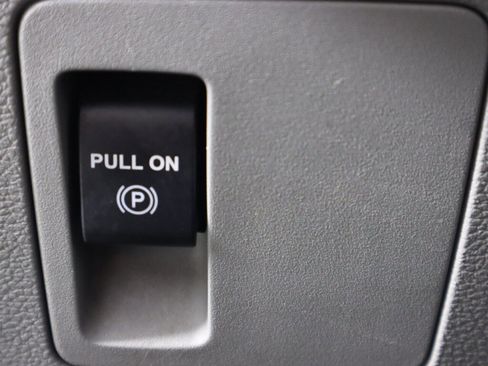 Used 2018 Ford F150 XLT RWD image 11