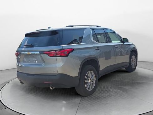 Used 2023 Chevrolet Traverse LT AWD/4WD image 5