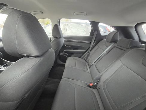 Used 2024 Hyundai Tucson SE image 6