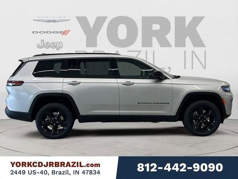 New 2026 Jeep Grand Cherokee L Limited w/ Limited Altitude Package image 6