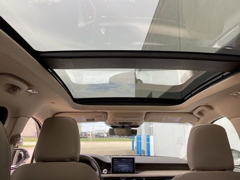 Used 2022 Lincoln Corsair Reserve w/ Equipment Group 201A image 16