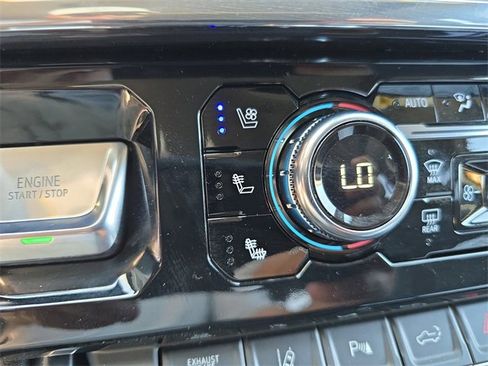 New 2025 GMC Sierra 3500 Denali w/ Denali Reserve Package image 23