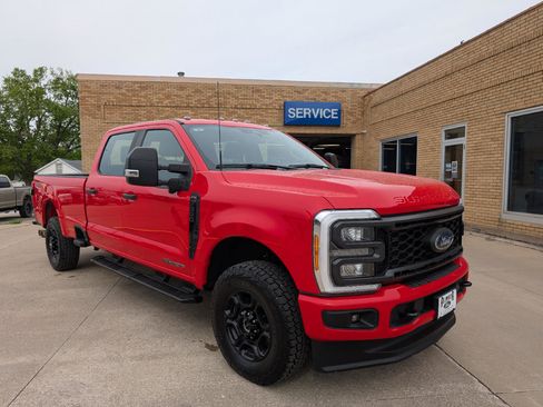 Used 2023 Ford F350 XL w/ STX Appearance Package AWD/4WD image 4