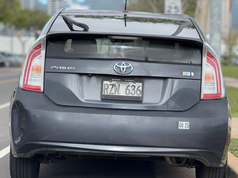 Used 2013 Toyota Prius One FWD image 4