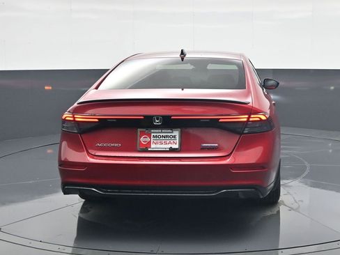 Used 2024 Honda Accord Sport image 6