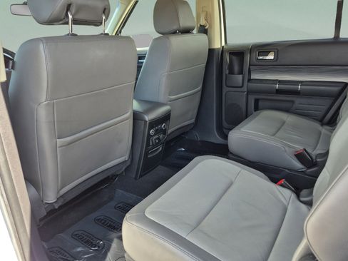Used 2019 Ford Flex SEL w/ Equipment Group 202A FWD image 16