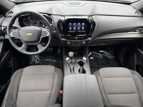 Used 2023 Chevrolet Traverse LT w/ LPO, 'HIT The Road' Package AWD/4WD image 24