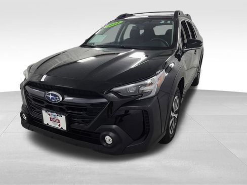 Used 2024 Subaru Outback Premium AWD/4WD image 8