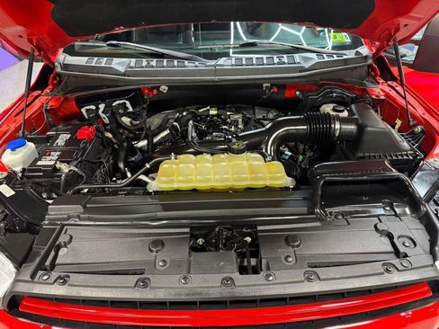 Used 2019 Ford F150 Lariat w/ Equipment Group 502A Luxury AWD/4WD image 9