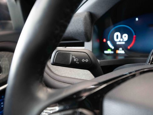 Used 2025 Ford Explorer Platinum w/ LUX Leather Package image 13