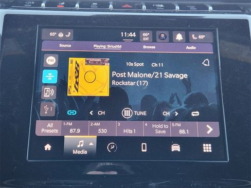 New 2025 Jeep Grand Cherokee Altitude image 13