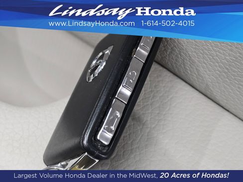 Used 2022 Volvo XC60 B5 Momentum w/ Climate Package image 21