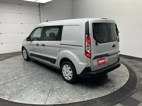 Used 2022 Ford Transit Connect XLT FWD image 2