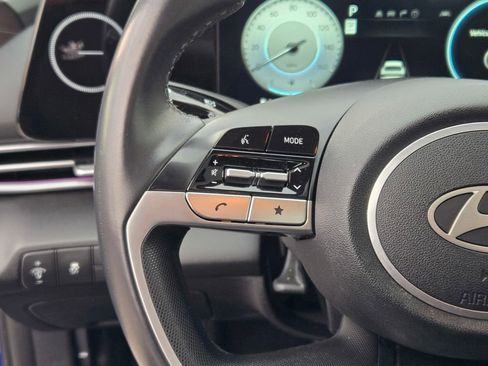 Used 2024 Hyundai Elantra Limited image 36