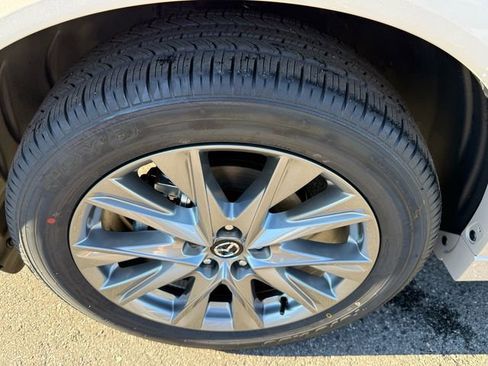 New 2025 MAZDA CX-5 AWD 2.5 S w/ Premium Plus Pkg image 17
