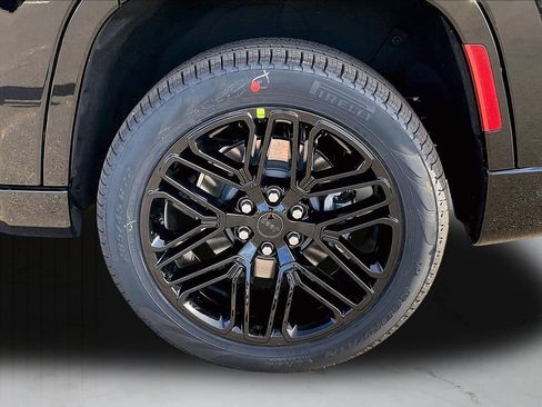 New 2026 Jeep Grand Wagoneer Limited image 37