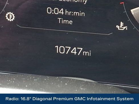 Used 2025 GMC Yukon Denali AWD/4WD image 6