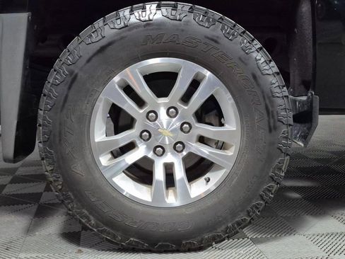 Used 2018 Chevrolet Silverado 1500 LT w/ All Star Edition image 23