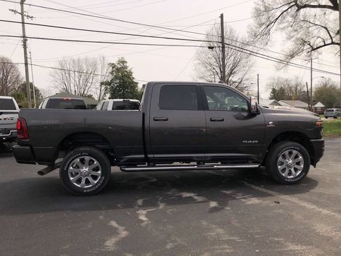 New 2026 RAM 2500 Laramie w/ Sport Appearance Package AWD/4WD image 14