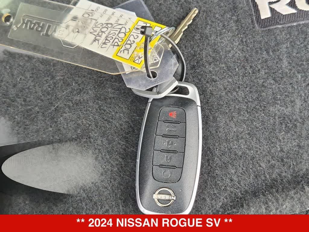 Used 2024 Nissan Rogue SV FWD image 32