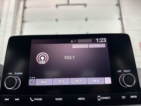 Used 2025 Honda Civic Sport image 27