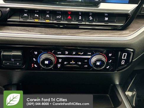 Used 2022 Chevrolet Silverado 1500 LTZ w/ Technology Package image 9